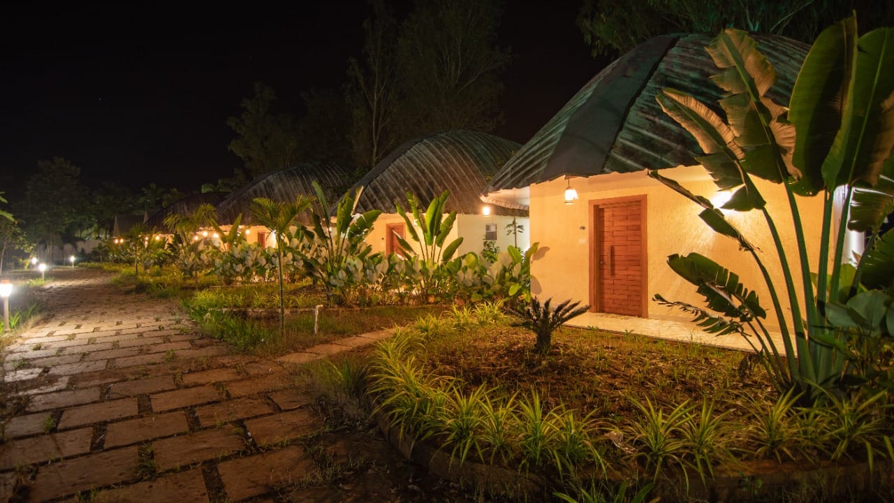 Premium River Cottage Dandeli with Kali River view